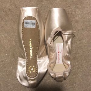 Russian Pointe Almaz Pointe Shoes